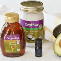 Hair Mask with Avocado, Coconut Oil & Honey Hair Mask with Avocado, Coconut Oil & Honey